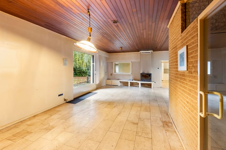 Photo 9 of Noord Esmarkerrondweg 149