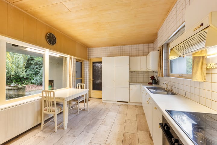 Photo 14 of Noord Esmarkerrondweg 149