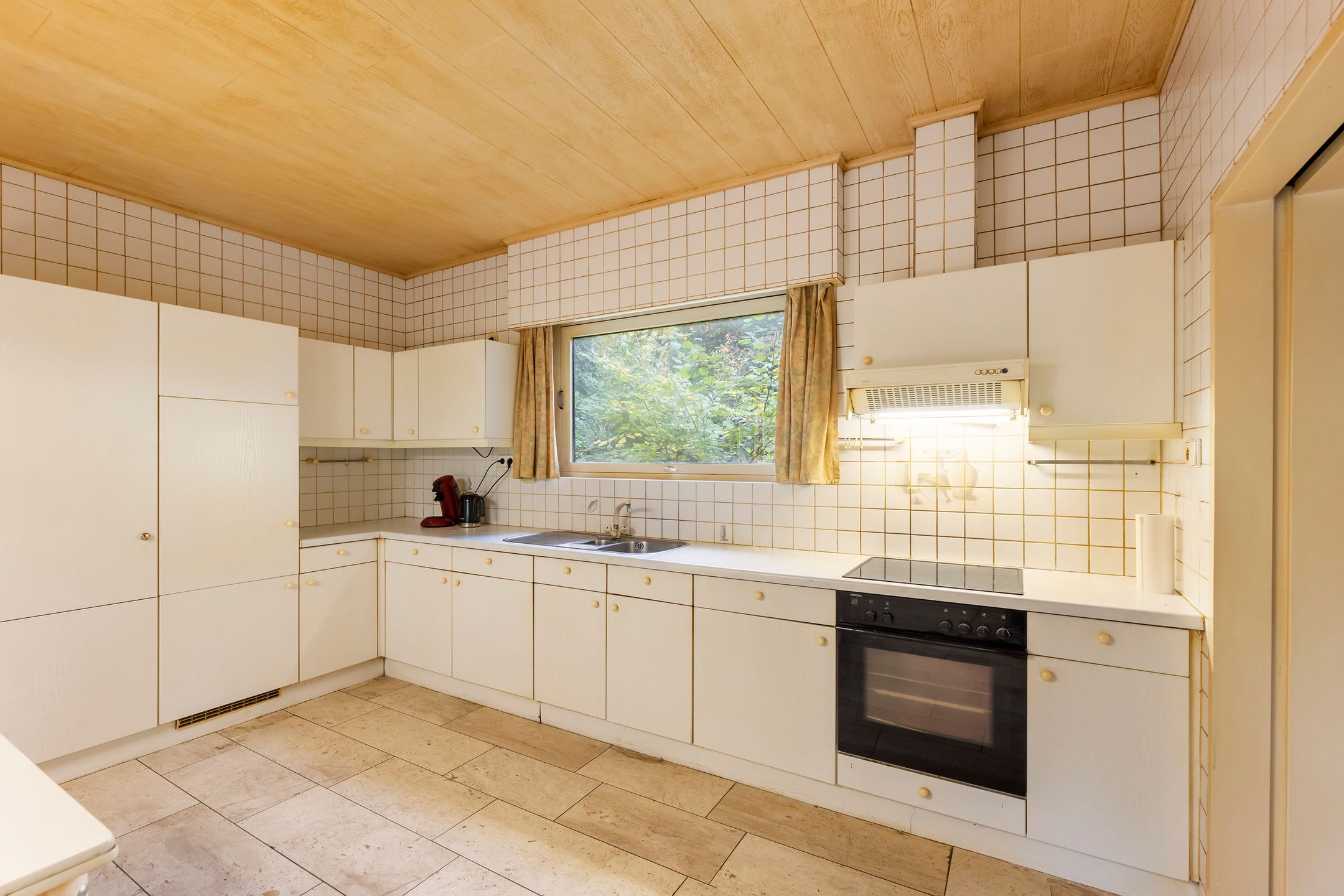 Foto 15 van Noord Esmarkerrondweg 149