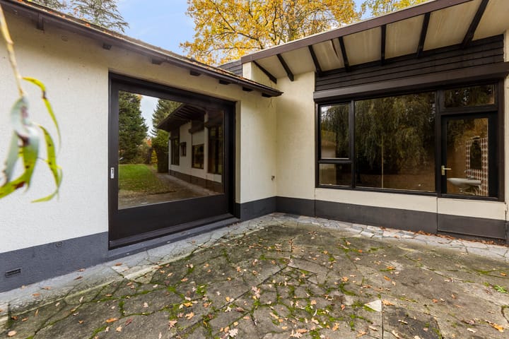 Photo 38 of Noord Esmarkerrondweg 149