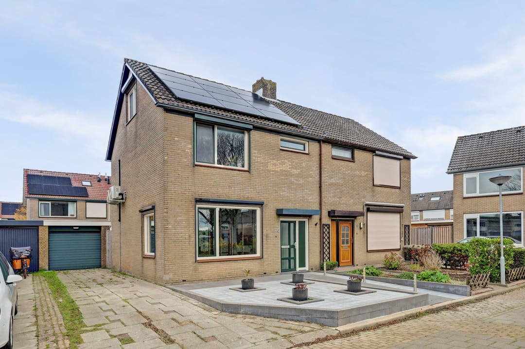 Photo 1 of Montessoristraat 6