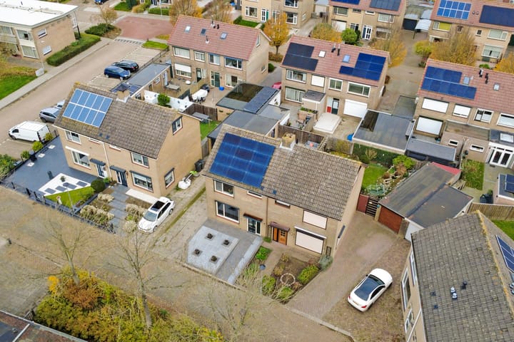 Foto 3 van Montessoristraat 6