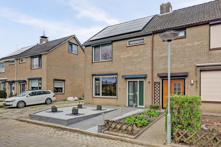 Foto 4 van Montessoristraat 6