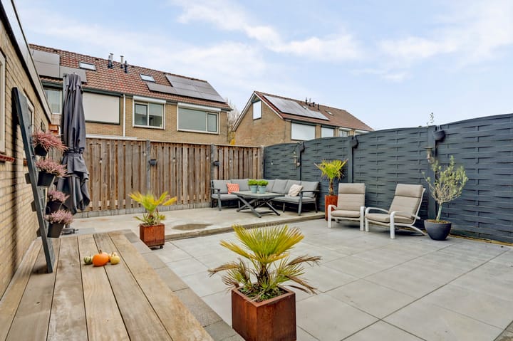 Foto 30 van Montessoristraat 6