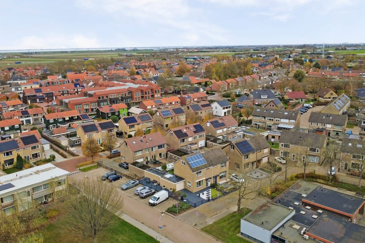 Foto 35 van Montessoristraat 6