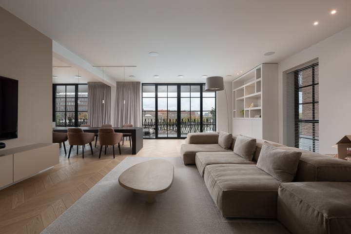 Photo 11 of Abraham Tuschinskistraat 84