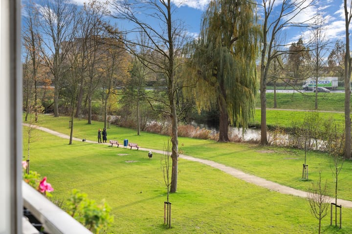 Foto 5 van Valeriusrondeel 457