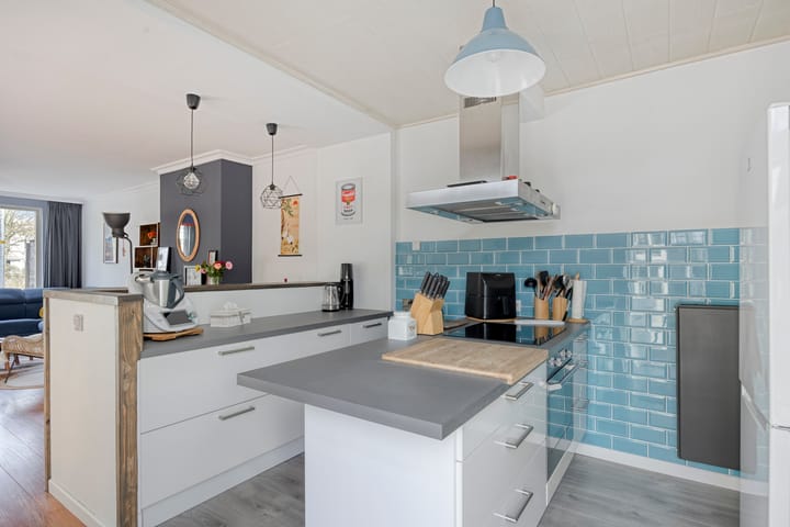 Foto 8 van Van den Berghlaan 419