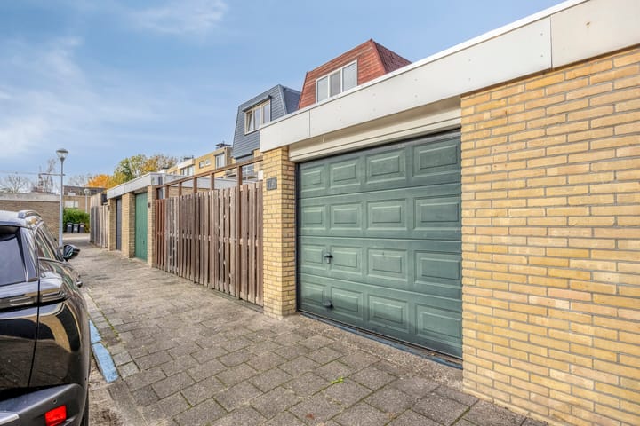 Foto 29 van Van den Berghlaan 419