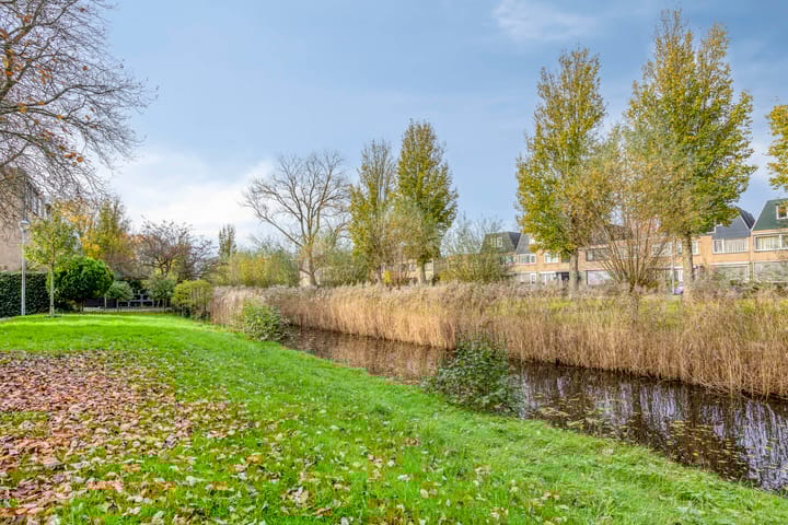 Foto 33 van Van den Berghlaan 419