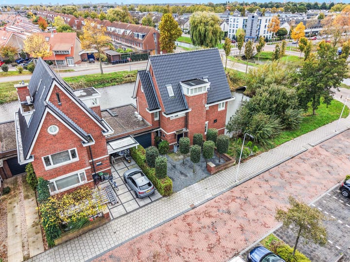 Photo 32 of B. Vethstraat 2