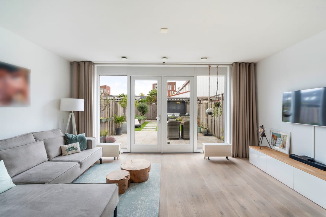 Foto 2 van Madelief 9