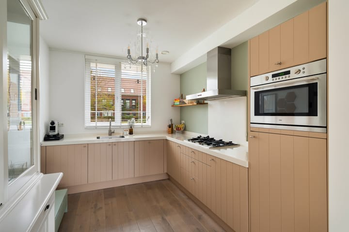 Foto 3 van Madelief 9