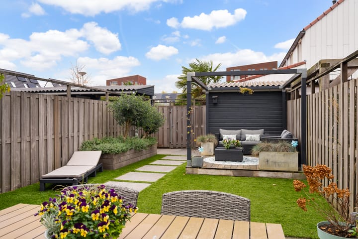 Foto 4 van Madelief 9