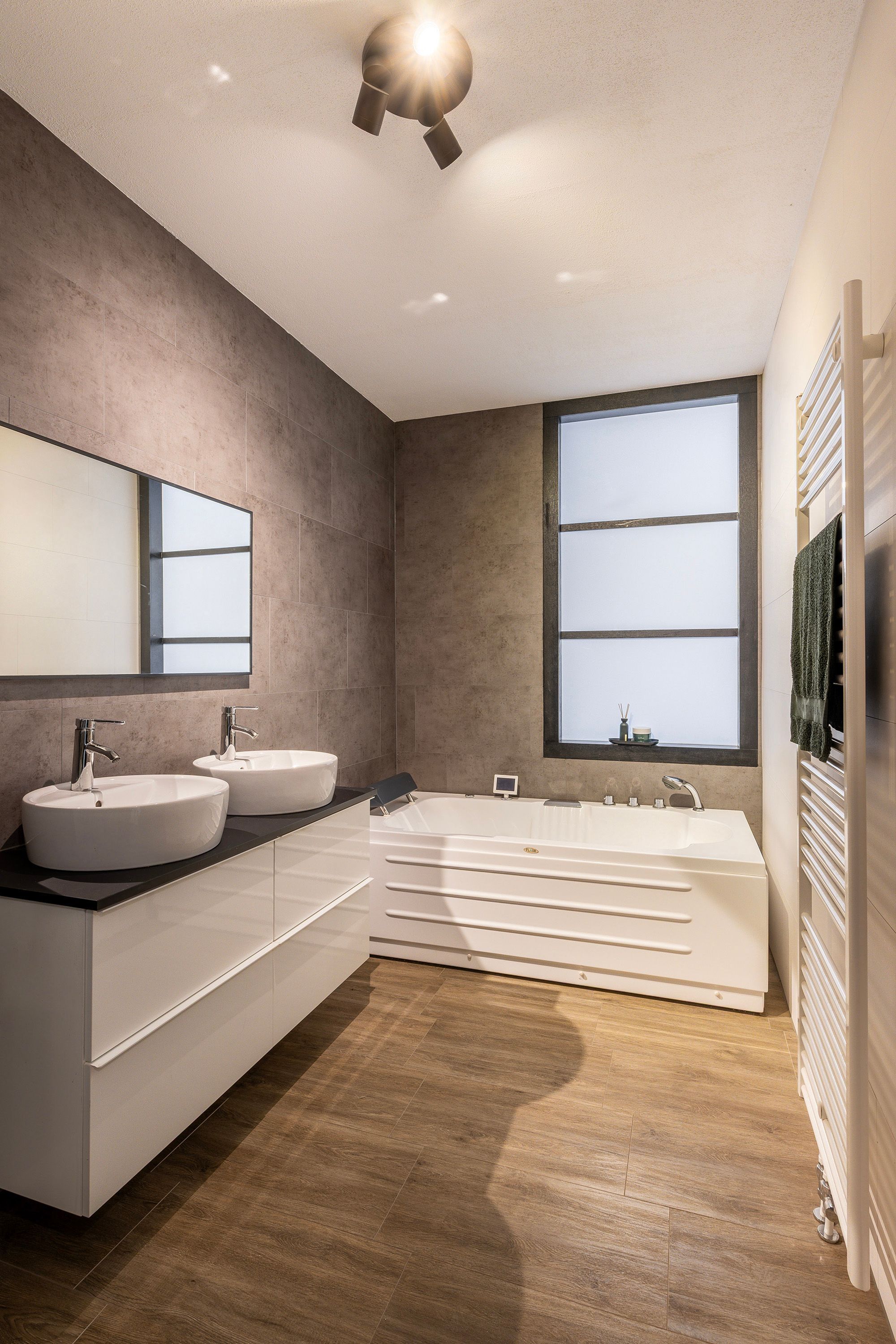 Photo 33 of Richard Holstraat 47