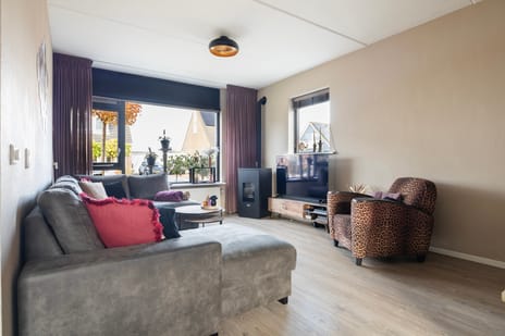 Ermeline 20 secondary image