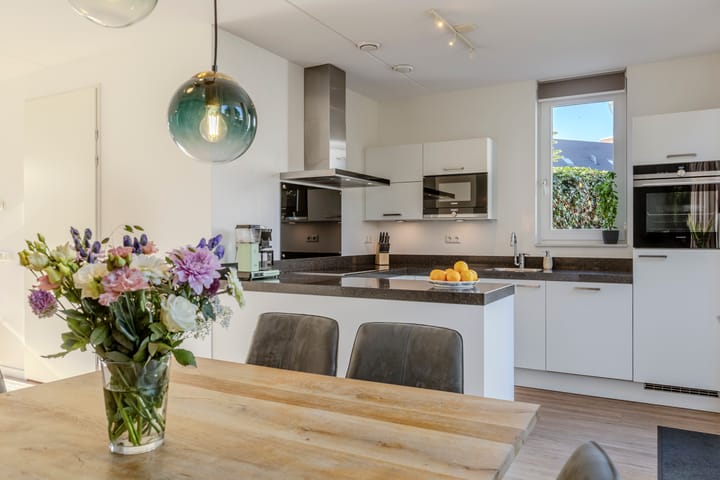 Photo 11 of Burgemeester Verdaasdonkstraat 94