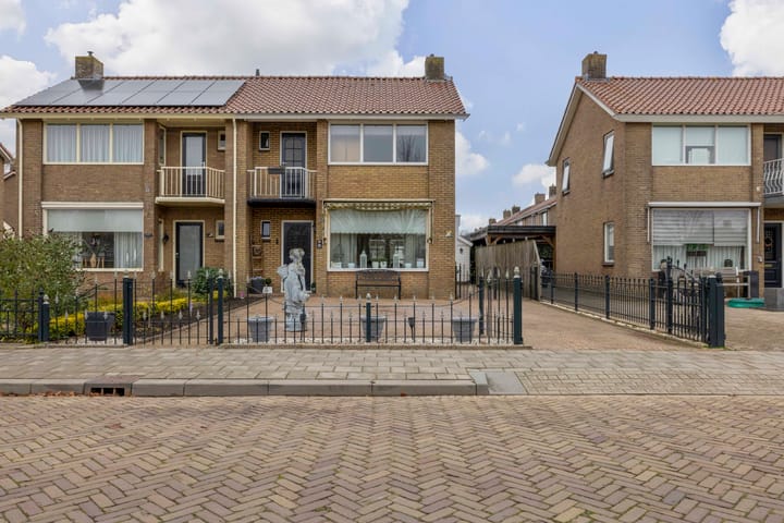 Photo 4 of Goudtsjeblom-strjitte 28