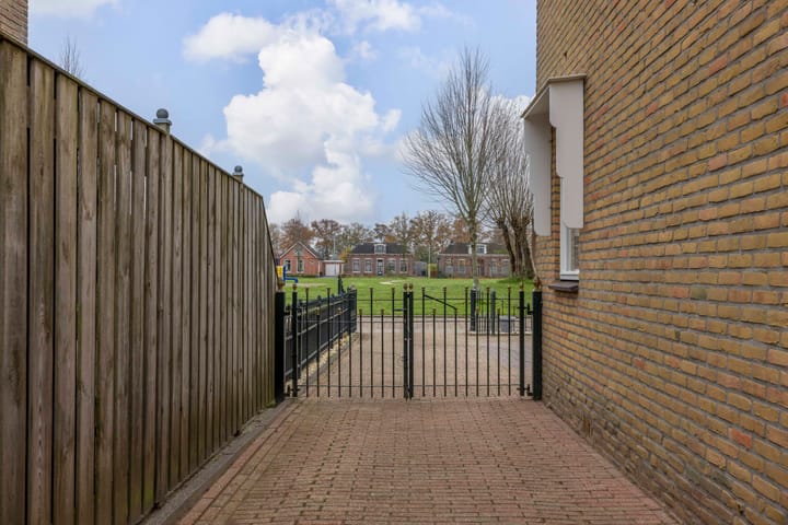 Photo 31 of Goudtsjeblom-strjitte 28