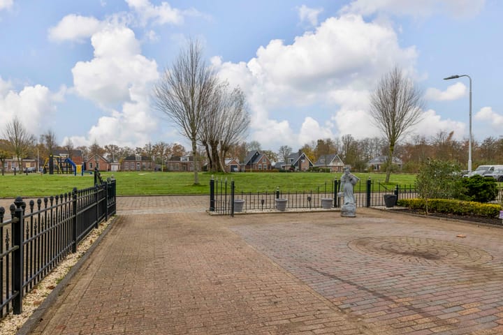 Photo 32 of Goudtsjeblom-strjitte 28