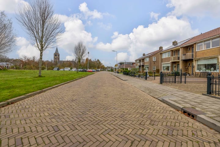 Photo 34 of Goudtsjeblom-strjitte 28