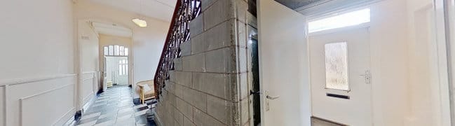 Rechter entree woongedeelte