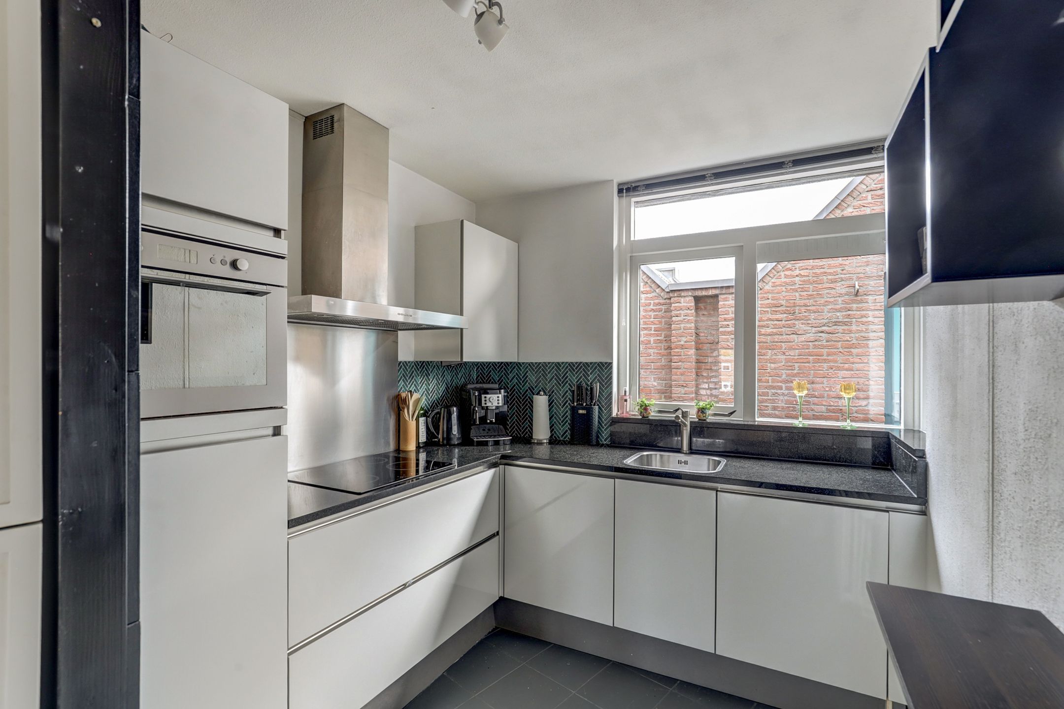 Photo 3 of Regentesseplantsoen 33