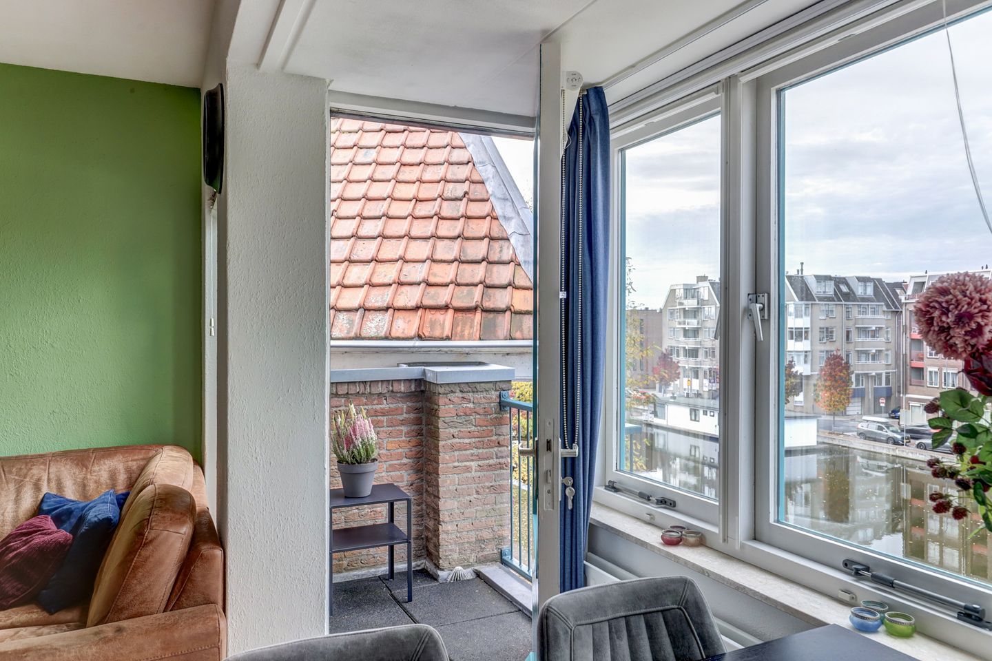 Photo 14 of Regentesseplantsoen 33