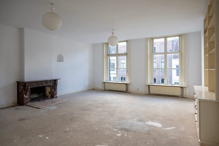 Photo 3 of Bernhardsteeg 2-A