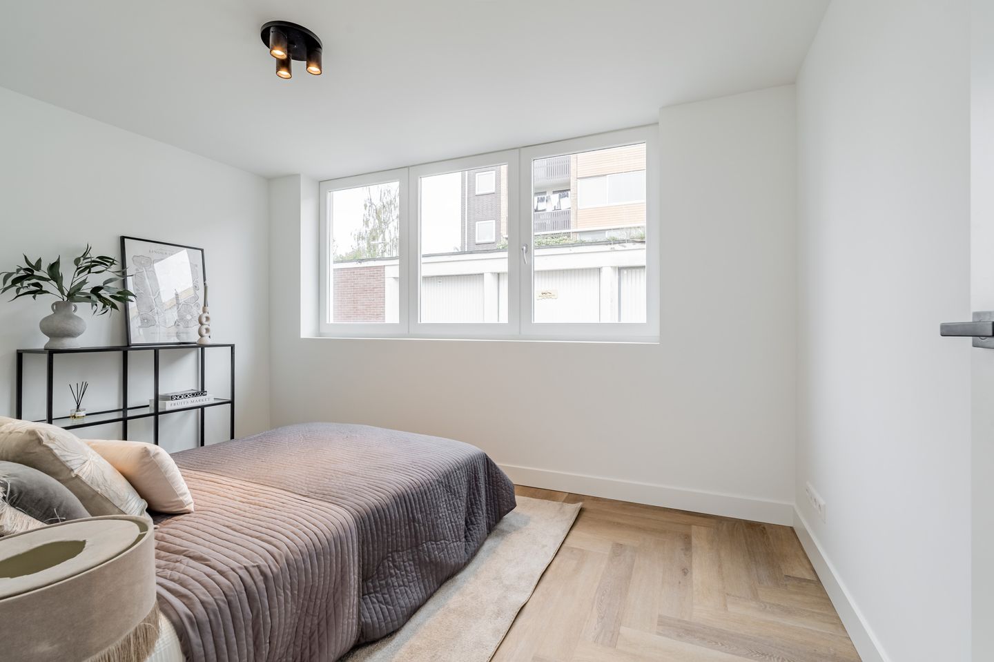 Photo 19 of Emmastraat 18-C