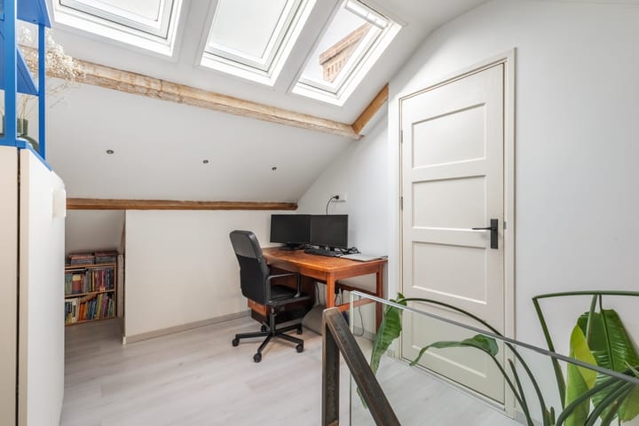 Foto 26 van Hermanus Coenradistraat 16-3