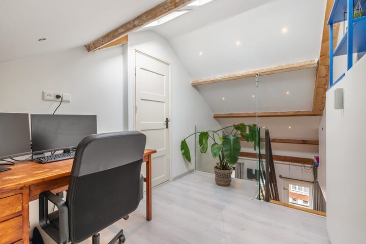 Foto 27 van Hermanus Coenradistraat 16-3