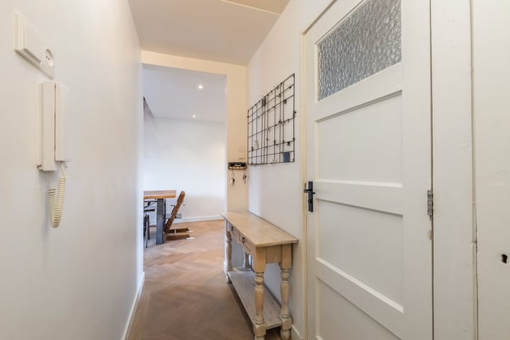 Foto 33 van Hermanus Coenradistraat 16-3