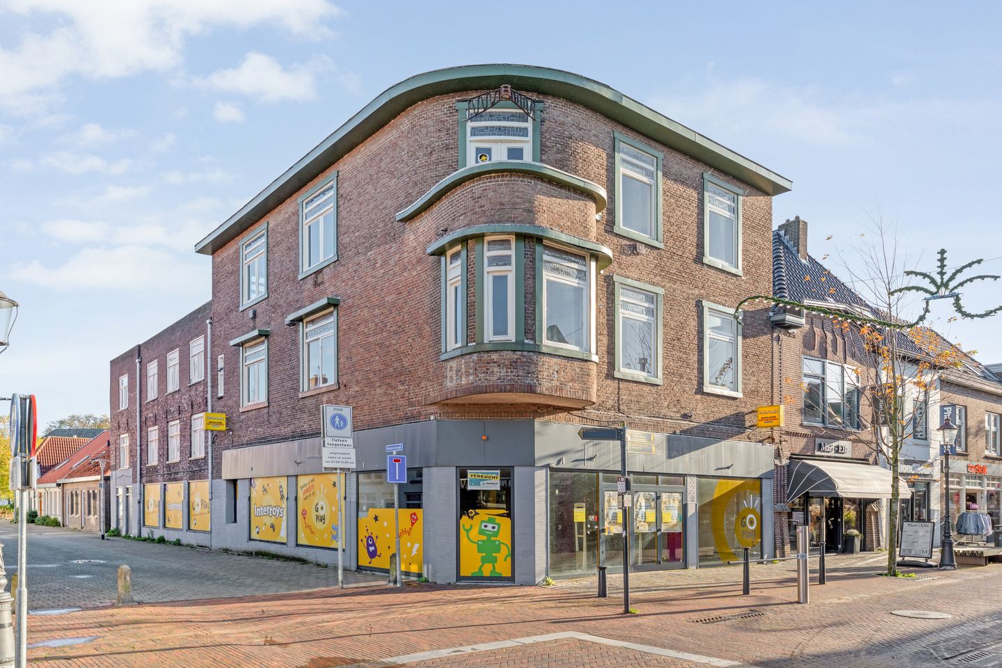 View photo 1 of Friesestraat 40