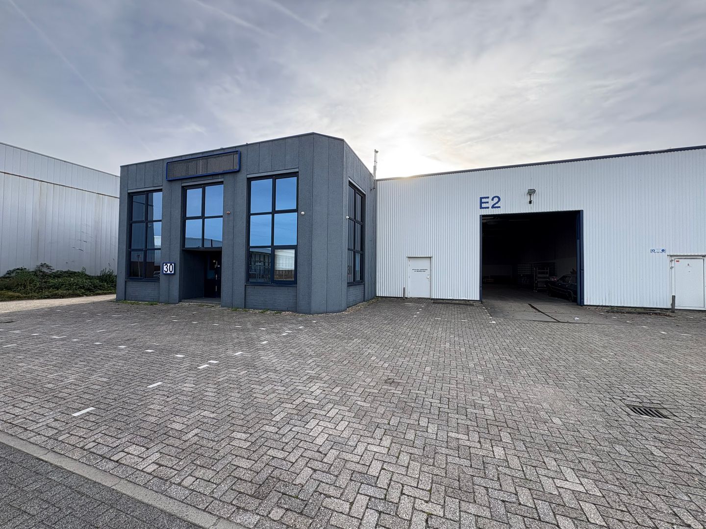 Bekijk foto 1 van Augsburgstraat 30