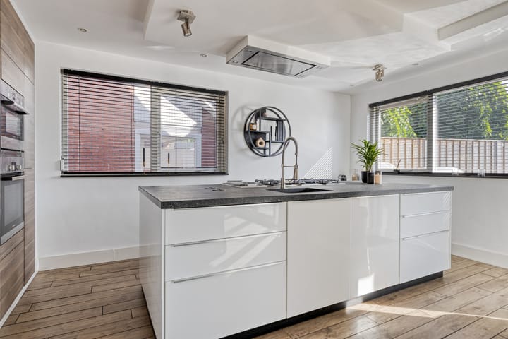 Foto 16 van Puttenstraat 4