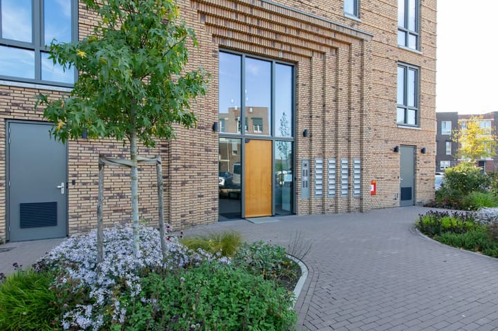 Foto 46 van Koningslinde 1-H01