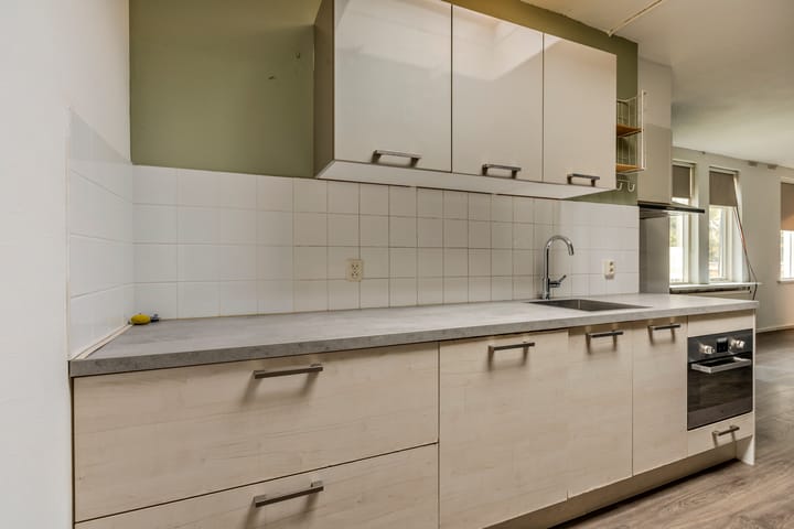 Photo 4 of Terheijdenseweg 194-A