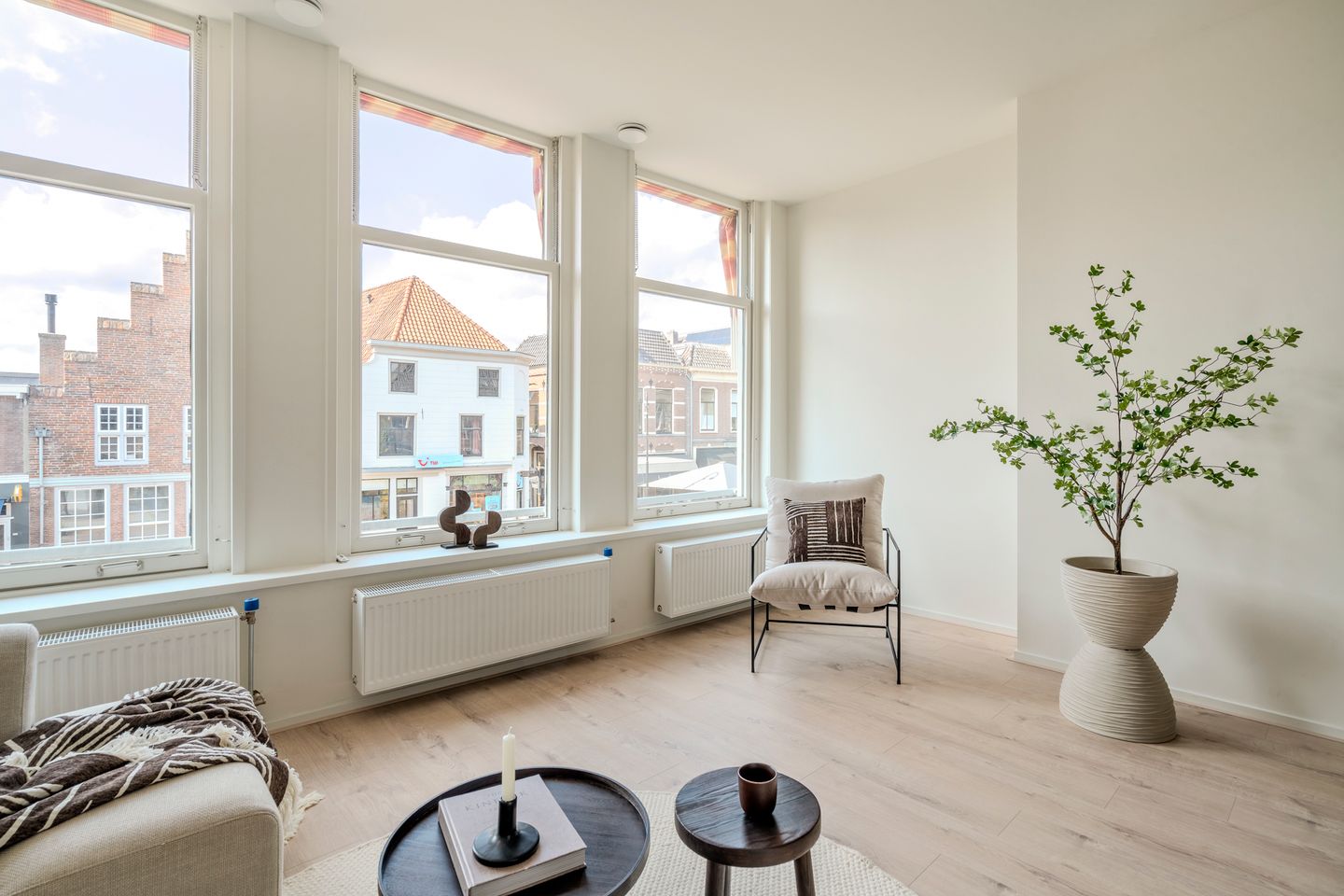 Photo 10 of Markt 20-A