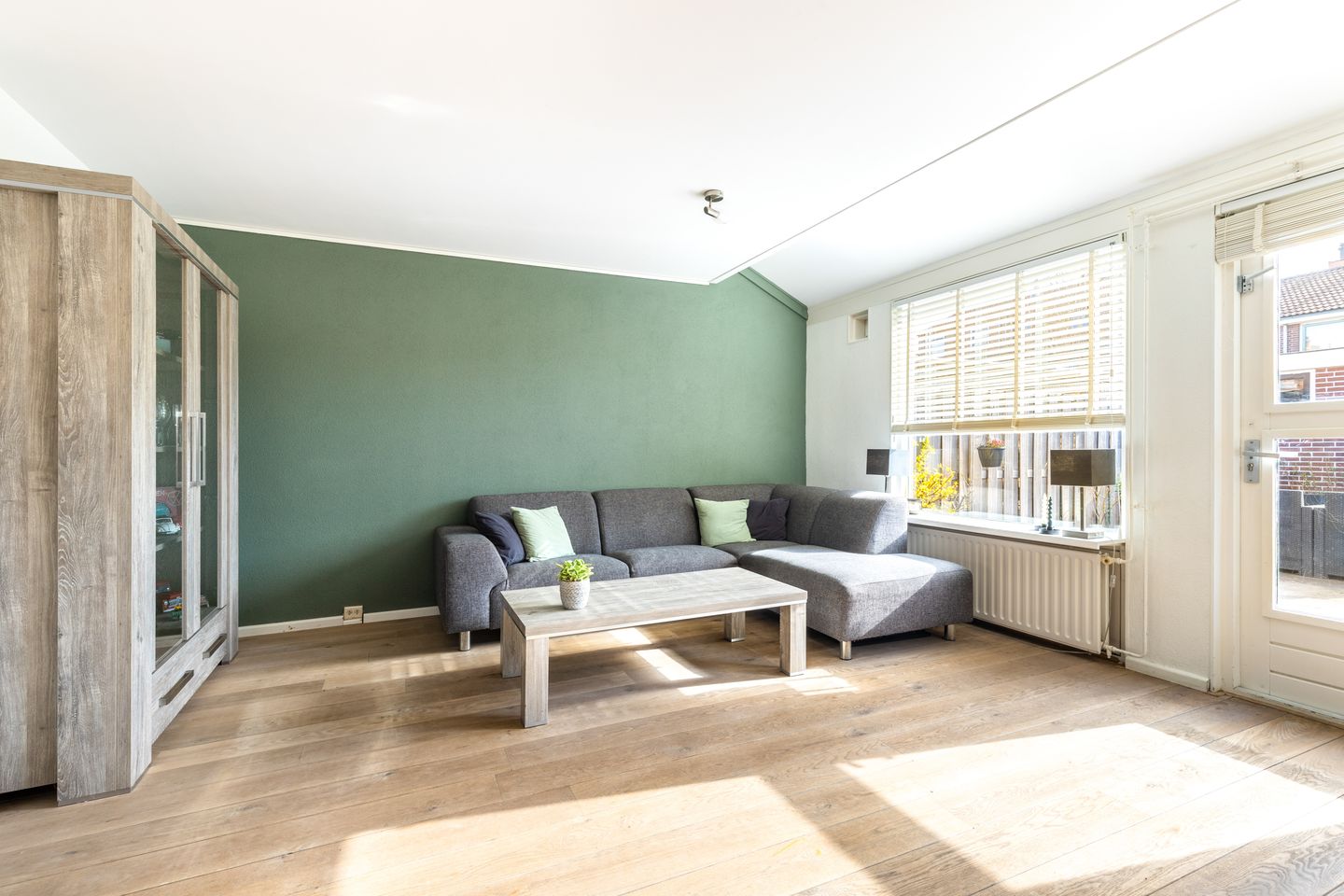 Foto 4 van Dotterbloem 2