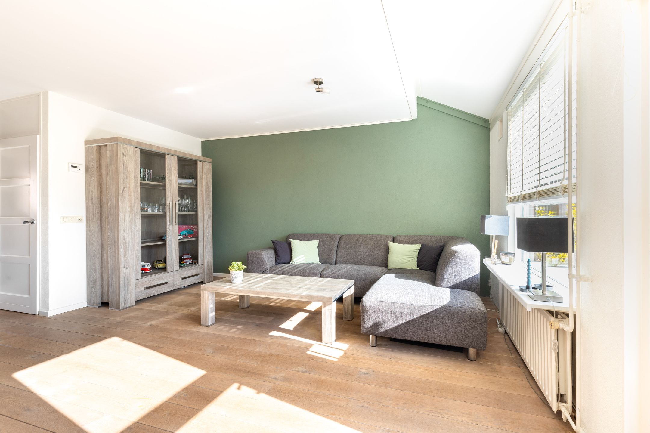 Foto 6 van Dotterbloem 2