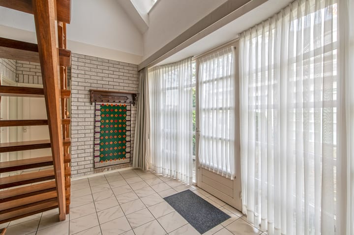 Photo 4 of Burgemeester Uijenstraat 3