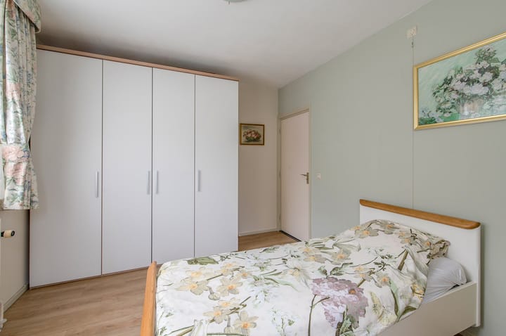 Photo 15 of Burgemeester Uijenstraat 3