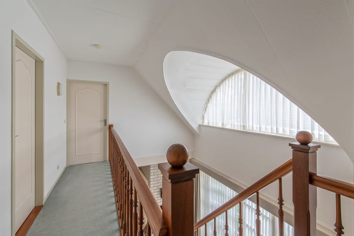 Photo 18 of Burgemeester Uijenstraat 3