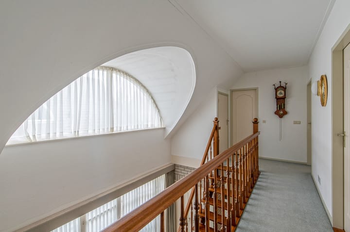 Photo 19 of Burgemeester Uijenstraat 3