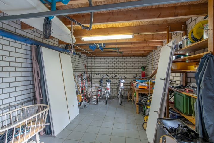 Photo 31 of Burgemeester Uijenstraat 3