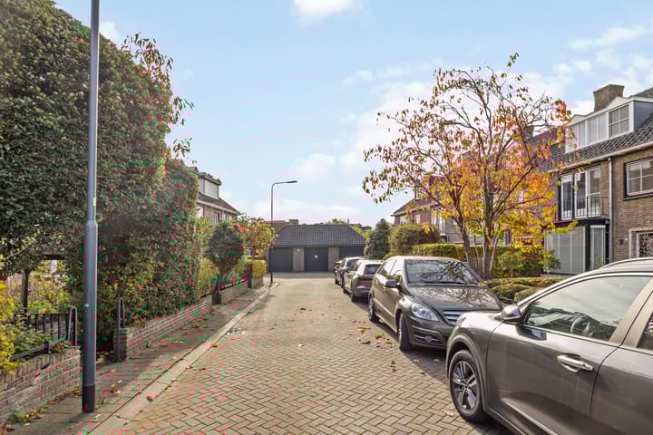 Foto 30 van Burgemeester Serrarislaan 51