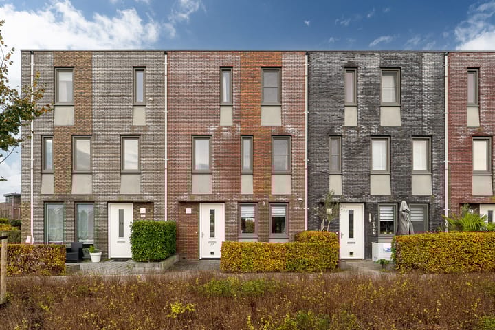 Tolhûswei 72 main image