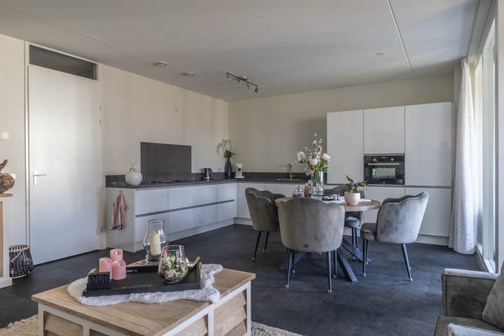 Foto 12 van Noorderhoofdstraat 12-E