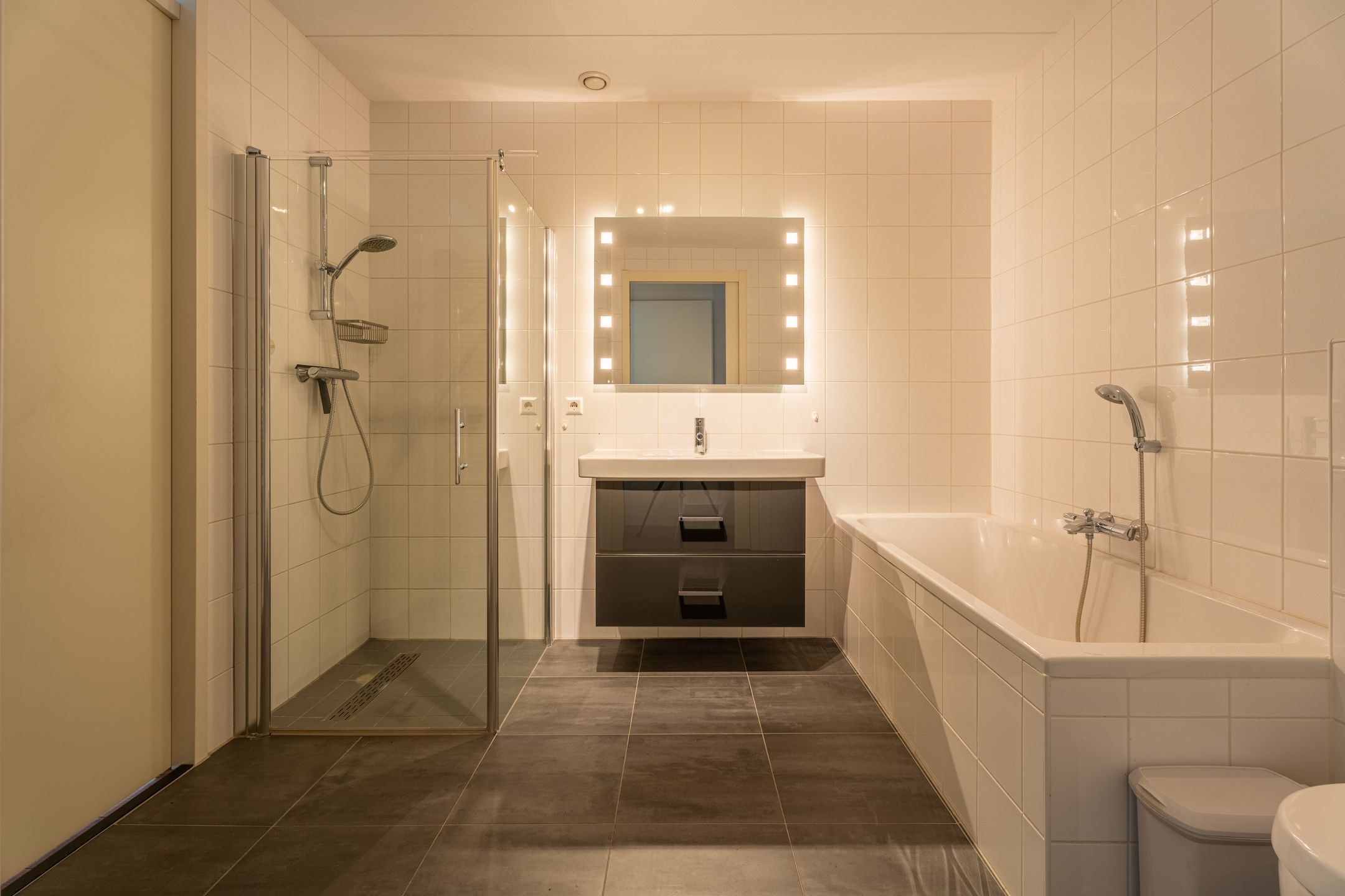 Photo 24 of Kerkweg 90